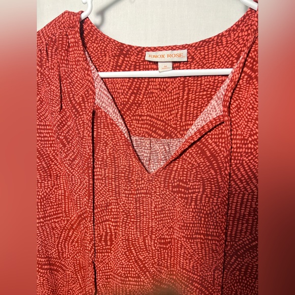 Know Rose Medium Pink & Rose Blouse with smocked sleeves - Picture 3 of 4